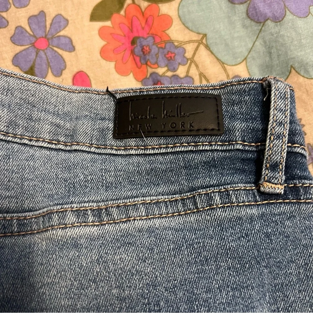 Nicole Miller Blue Straight Leg ankle Jeans distressed cutoff styling plus 16 - Picture 4 of 8